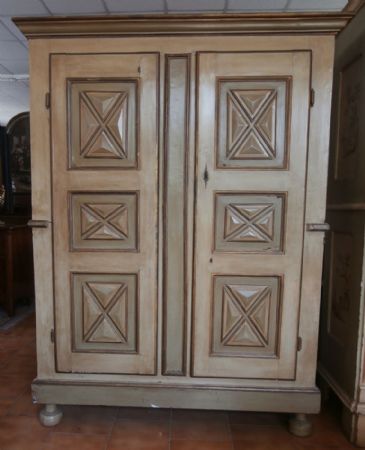 armoire laquée