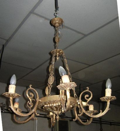 chandelier with six lights