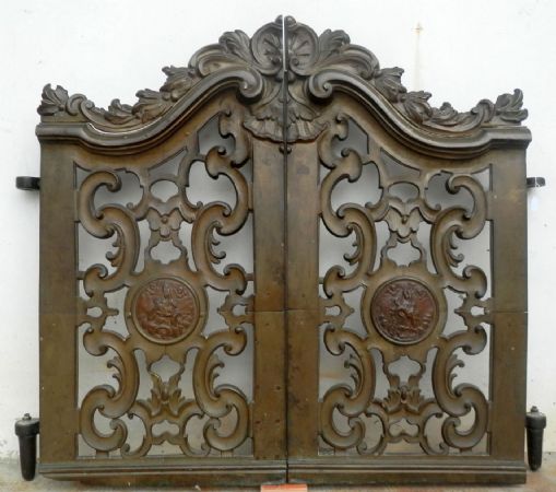 17th century bronze gate