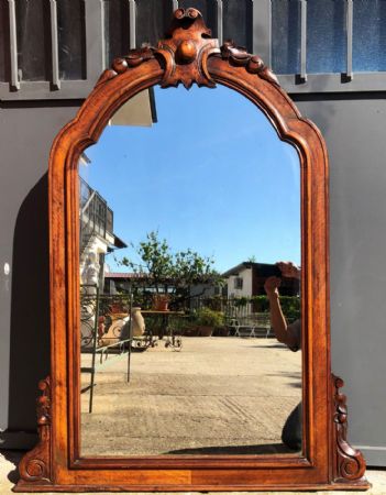 Grand miroir en noyer