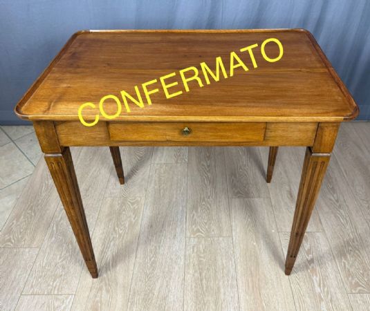 Superbe bureau pupitre table en noyer à plateau italien époque Louis XVI XVIIIe siècle