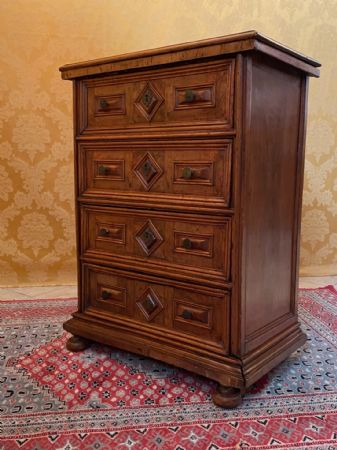 Louis XIV walnut chest of drawers from the early 18th century