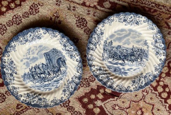 Pair of English plates