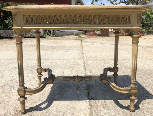 Sculpted, lacquered, and gilded small table