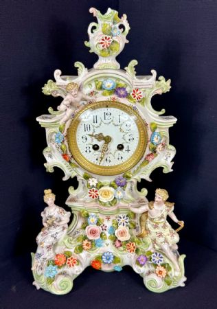 Meraviglioso Orologio a Pendolo in Porcellana policroma Antico Vecchia Parigi Prima Metà ‘800