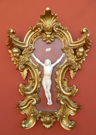 Large ivory Christ