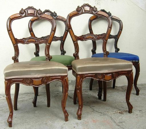 Quatro cadeiras