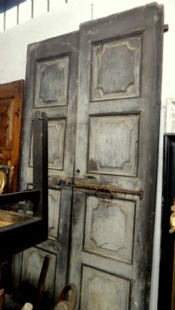 Portón del siglo XVII