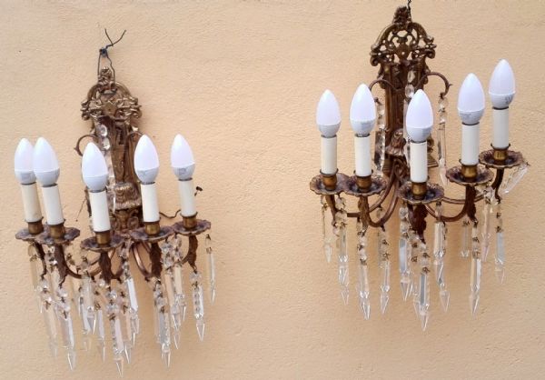 pair of appliques in gilded bronze with five lights
    