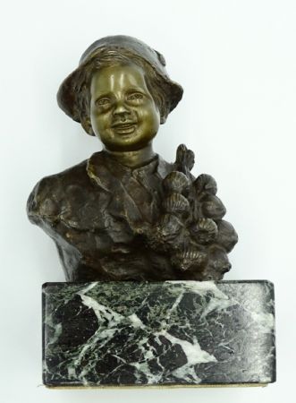 Bronze with marble signed Giovanni De Martino
    