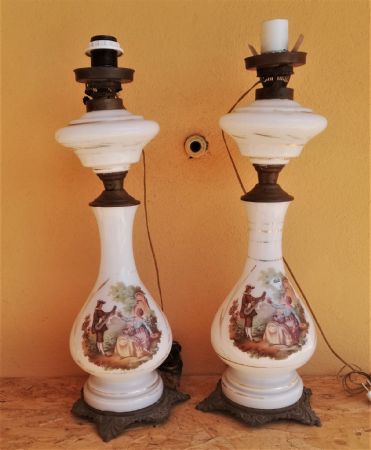 pair of lamps, with a gallant scene
    