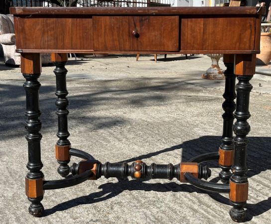 Lombard table