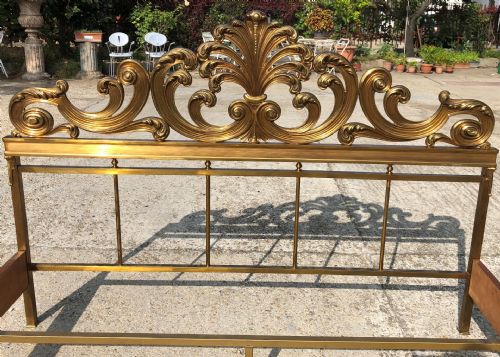 double bed in gilded bronze
    