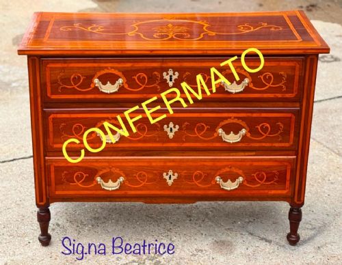 impeccabile Como’ Cassettone in Noce Intarsiato Luigi XIV Primissimo ‘700 