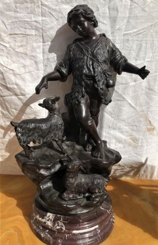 Sculpture en bronze signée