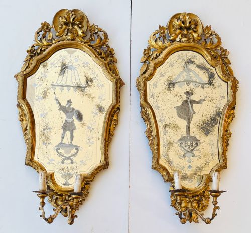 Coppia di appliques scolpite e dorate, Venezia '700