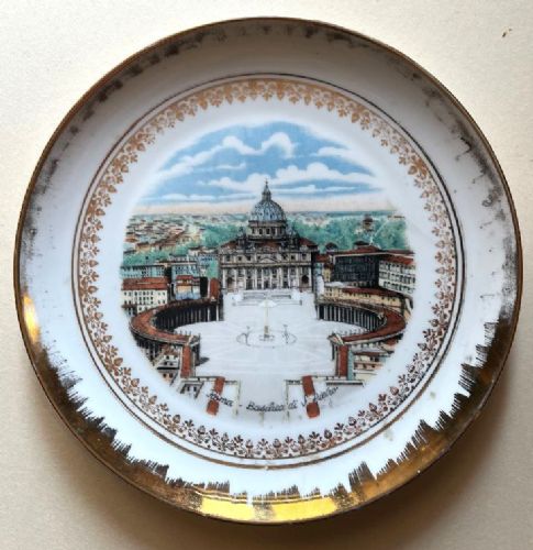 piatto in porcellana: Basilica di S. Pietro a Roma