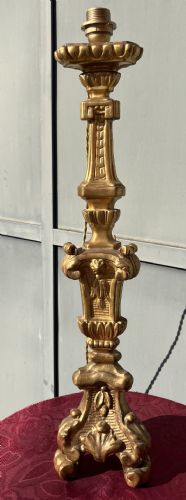 candeliere in legno dorato, del '700