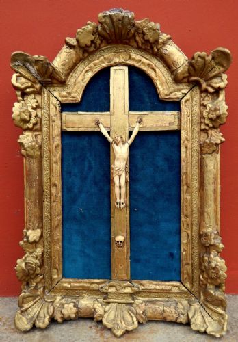 Marfim Christ emoldurado