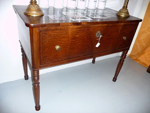 Commode (tablette)
