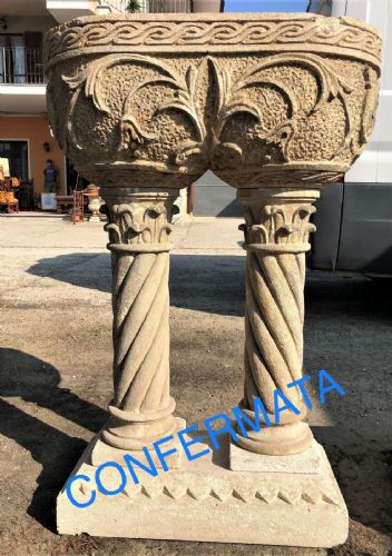 stupenda grande fioriera in pietra serena, con colonne