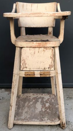 lacquered high chair
    