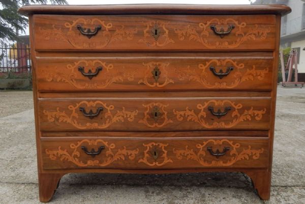 chest of drawers inlaid