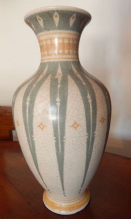 Ancient Palestinian jar, marked OISTEL
    