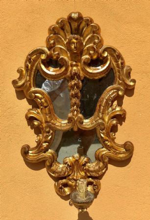 applique frame from the 1700s
    